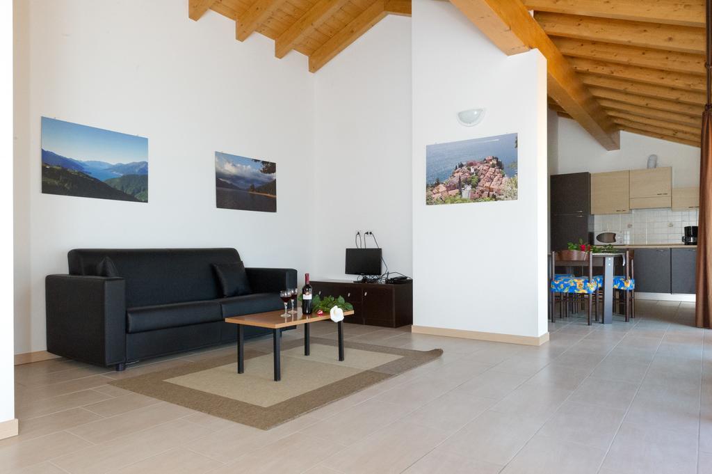 Residence Le Azalee & Spa Vercana Cameră foto