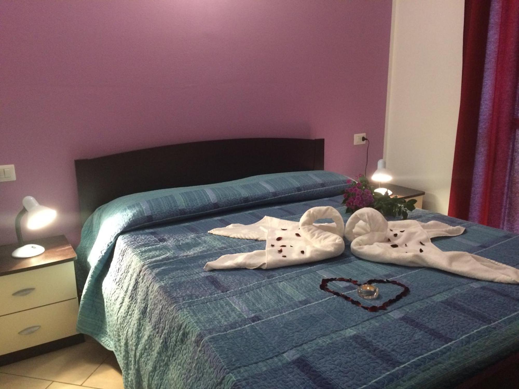 Residence Le Azalee & Spa Vercana Cameră foto